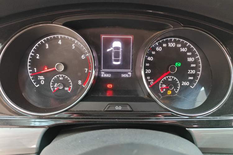 Used Volkswagen Lamando 2018 280TSI DSG Comfort Edition Odometer Close Up