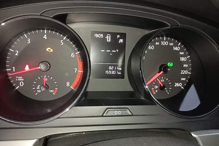 Used Volkswagen Lamando 2018 230TSI DSG Fashion Edition Odometer Close Up