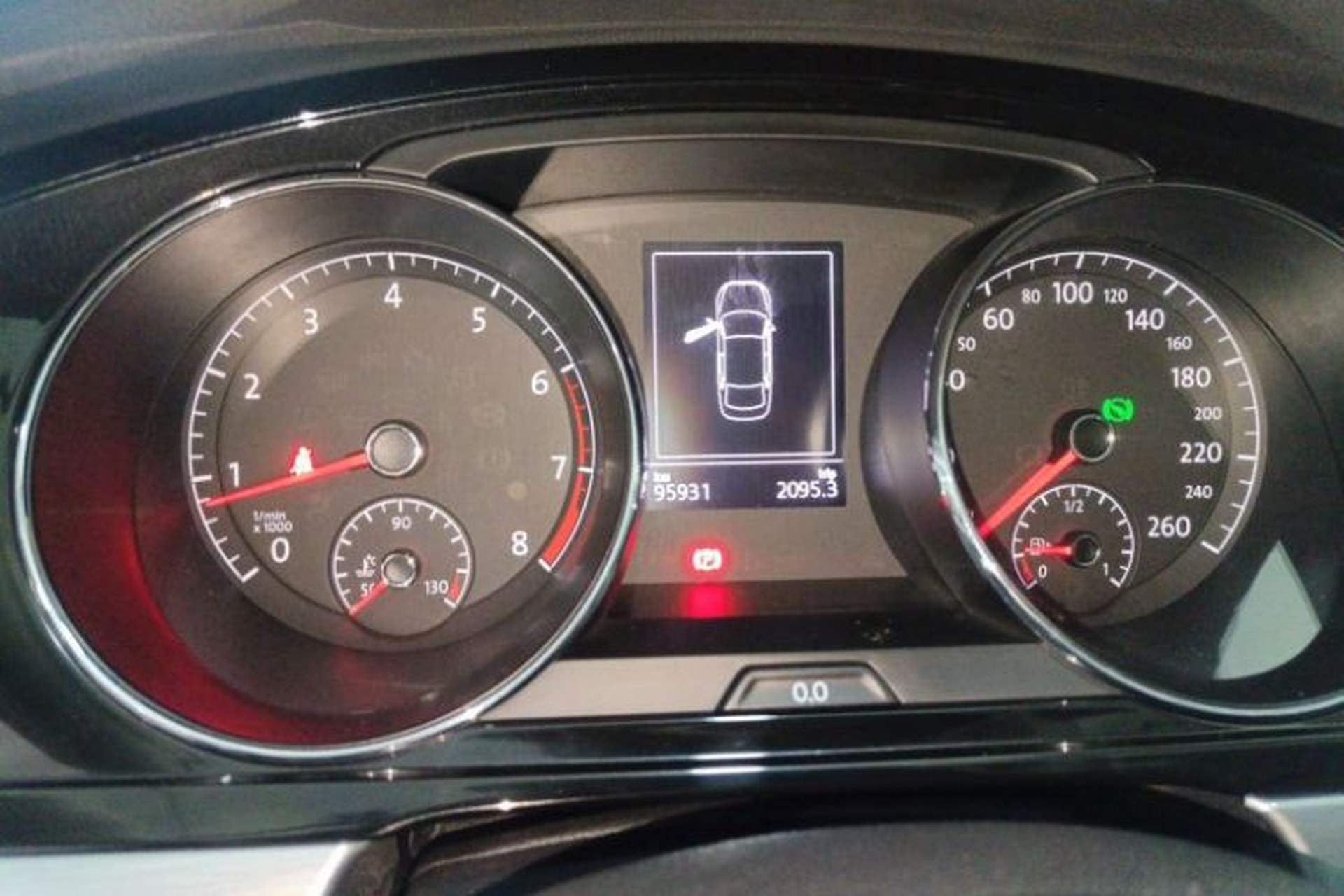Used Volkswagen Lamando 2018 280TSI DSG Comfort Edition Odometer Close Up