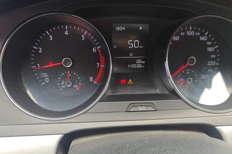 Used Volkswagen Lamando 2018 230TSI DSG Fashion Edition Odometer Close Up