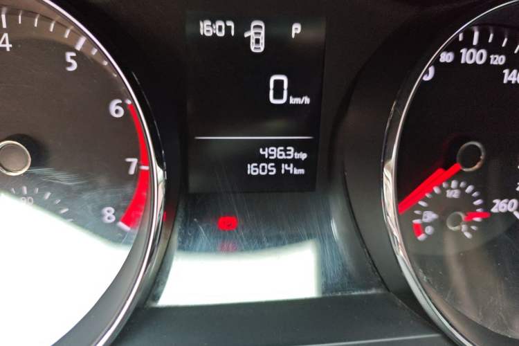 Used Volkswagen Lamando 2018 230TSI DSG Fashion Edition Odometer Close Up