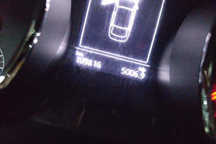 Used Volkswagen Lamando 2018 280TSI DSG Comfort Edition Odometer Close Up
