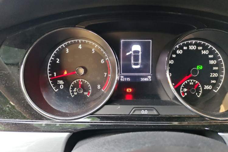 Used Volkswagen Lamando 2018 280TSI DSG Comfort Edition Odometer Close Up
