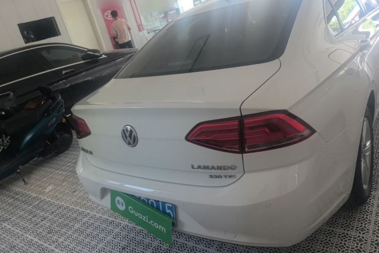 Used Volkswagen Lamando 2018 230TSI DSG Fashion Edition Rear