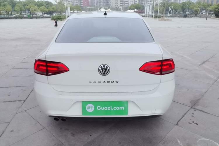 Used Volkswagen Lamando 2018 230TSI DSG Fashion Edition Rear