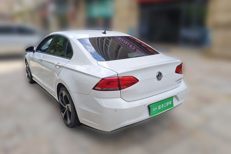 Used Volkswagen Lamando 2018 230TSI DSG Fashion Edition Rear Left 45 Deg