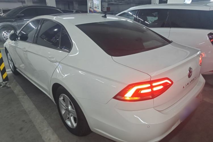 Used Volkswagen Lamando 2018 230TSI DSG Fashion Edition Rear Left 45 Deg