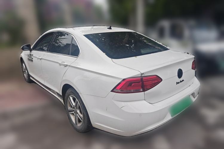 Used Volkswagen Lamando 2018 230TSI DSG Fashion Edition Rear Left 45 Deg