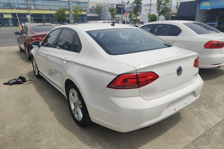 Used Volkswagen Lamando 2018 280TSI DSG Comfort Edition Rear Left 45 Deg