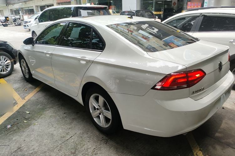 Used Volkswagen Lamando 2018 230TSI DSG Fashion Edition Rear Left 45 Deg