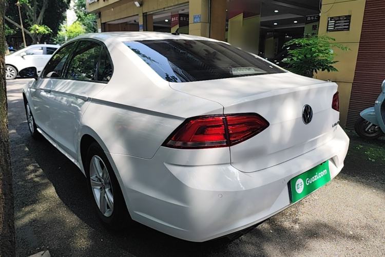 Used Volkswagen Lamando 2018 230TSI DSG Fashion Edition Rear Left 45 Deg