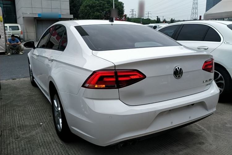 Used Volkswagen Lamando 2018 230TSI DSG Fashion Edition Rear Left 45 Deg