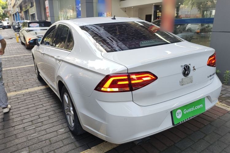 Used Volkswagen Lamando 2018 230TSI DSG Fashion Edition Rear Left 45 Deg
