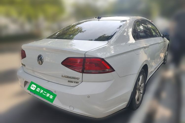 Used Volkswagen Lamando 2018 230TSI DSG Fashion Edition Rear Right 45 Deg