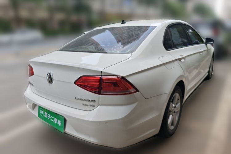Used Volkswagen Lamando 2018 230TSI DSG Fashion Edition Rear Right 45 Deg