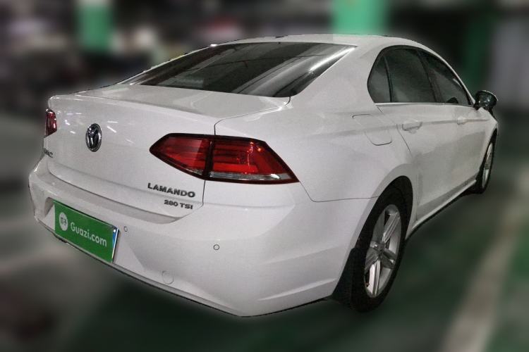 Used Volkswagen Lamando 2018 280TSI DSG Comfort Edition Rear Right 45 Deg