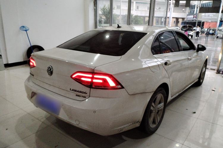 Used Volkswagen Lamando 2018 280TSI DSG Comfort Edition Rear Right 45 Deg