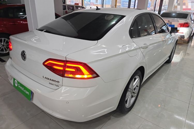 Used Volkswagen Lamando 2018 280TSI DSG Comfort Edition Rear Right 45 Deg