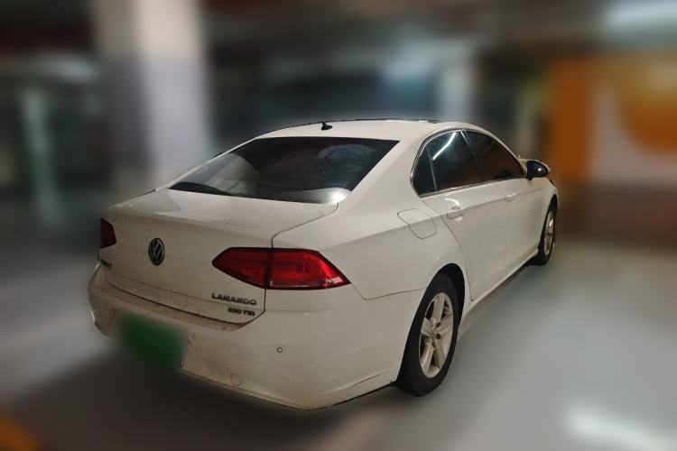 Used Volkswagen Lamando 2018 230TSI DSG Fashion Edition Rear Right 45 Deg