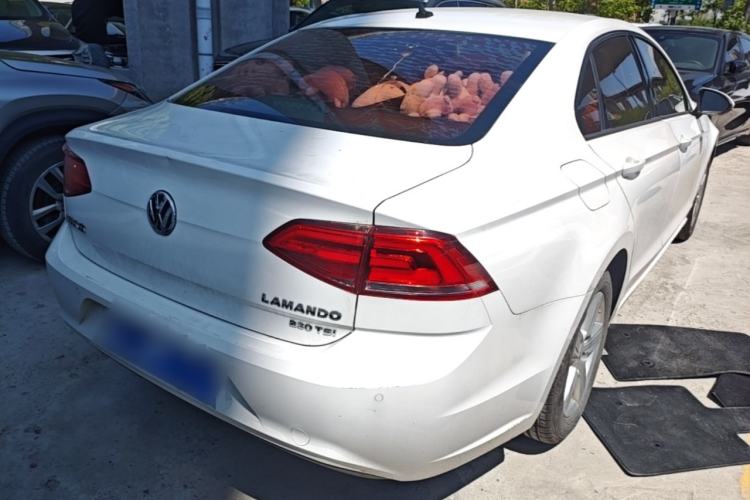 Used Volkswagen Lamando 2018 230TSI DSG Fashion Edition Rear Right 45 Deg