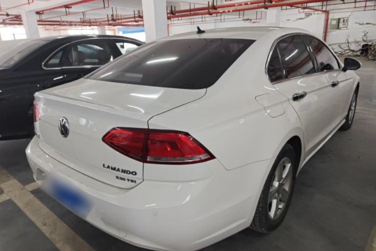 Used Volkswagen Lamando 2018 230TSI DSG Fashion Edition Rear Right 45 Deg