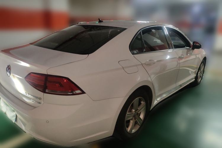 Used Volkswagen Lamando 2018 230TSI Manual Trend Edition Rear Right 45 Deg