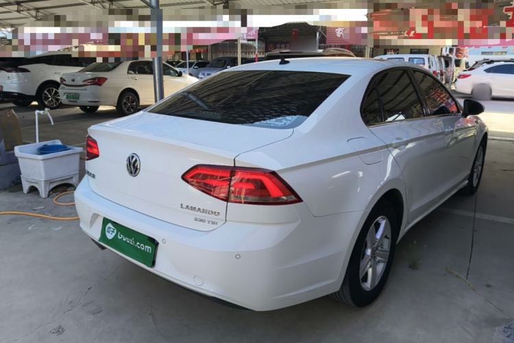 Used Volkswagen Lamando 2018 230TSI DSG Fashion Edition Rear Right 45 Deg