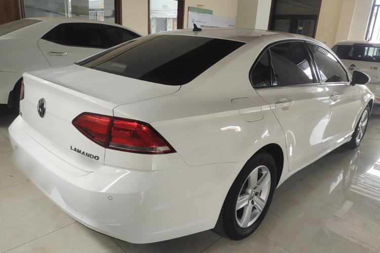 Used Volkswagen Lamando 2018 230TSI DSG Fashion Edition Rear Right 45 Deg
