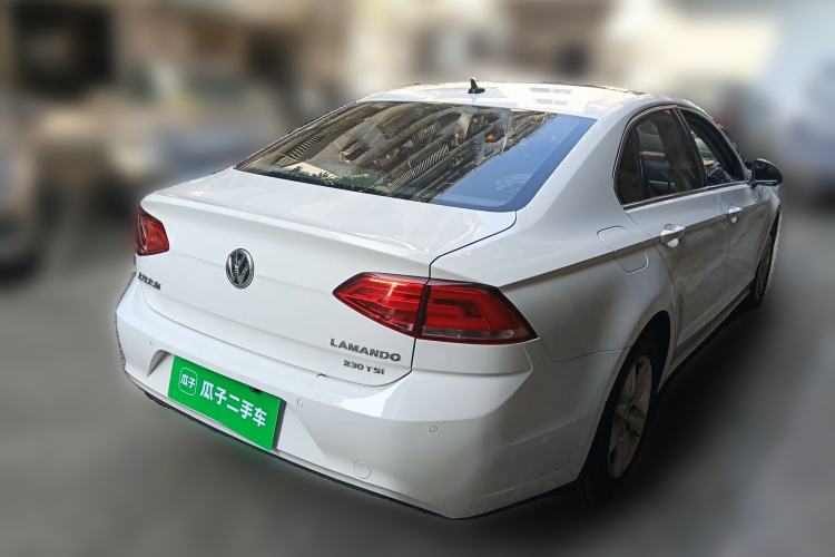 Used Volkswagen Lamando 2018 230TSI DSG Fashion Edition Rear Right 45 Deg