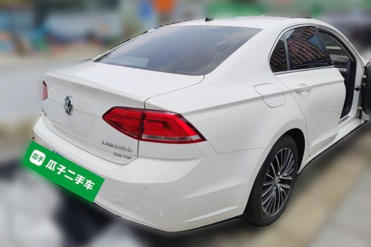 Used Volkswagen Lamando 2018 330TSI DSG Luxury Edition Rear Right 45 Deg