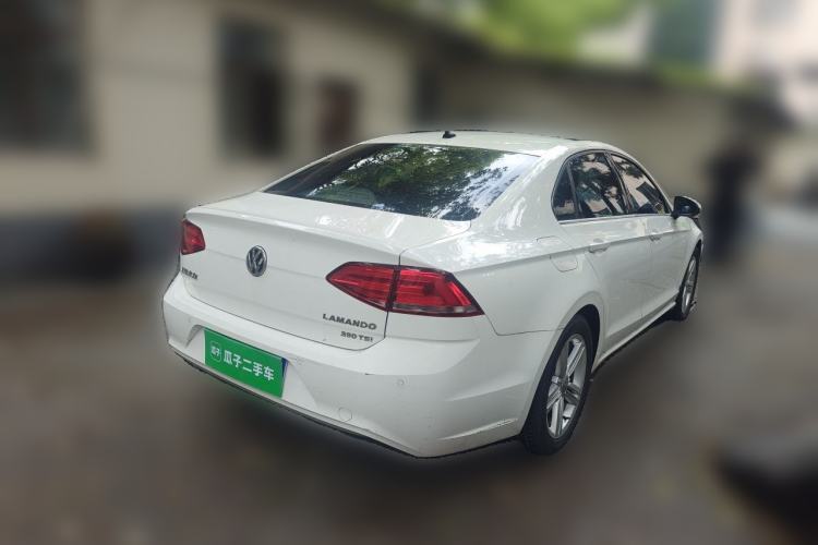 Used Volkswagen Lamando 2018 280TSI DSG Comfort Edition Rear Right 45 Deg