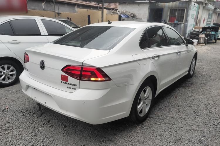 Used Volkswagen Lamando 2018 230TSI DSG Fashion Edition Rear Right 45 Deg