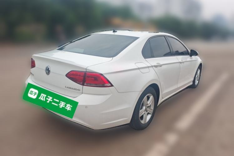 Used Volkswagen Lamando 2018 230TSI DSG Fashion Edition Rear Right 45 Deg