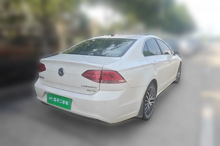 Used Volkswagen Lamando 2018 280TSI DSG Luxury Edition Rear Right 45 Deg