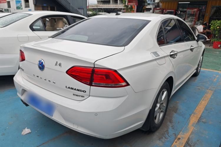 Used Volkswagen Lamando 2018 230TSI DSG Fashion Edition Rear Right 45 Deg