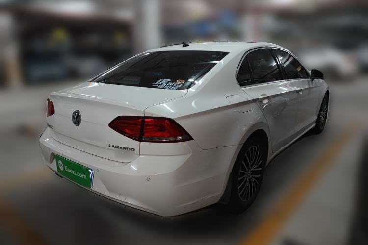 Used Volkswagen Lamando 2018 280TSI DSG Luxury Edition Rear Right 45 Deg