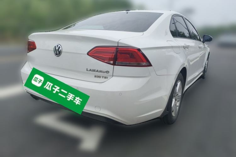 Used Volkswagen Lamando 2018 230TSI DSG Fashion Edition Rear Right 45 Deg