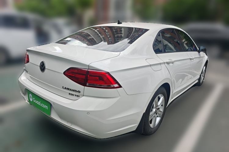 Used Volkswagen Lamando 2018 230TSI DSG Fashion Edition Rear Right 45 Deg