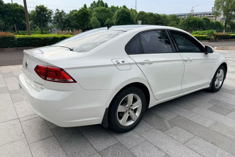 Used Volkswagen Lamando 2018 230TSI DSG Fashion Edition Rear Right 45 Deg