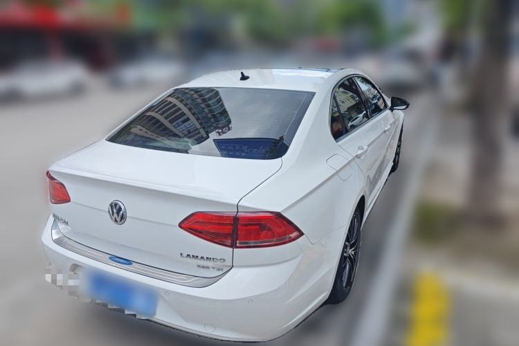 Used Volkswagen Lamando 2018 280TSI DSG Luxury Edition Rear Right 45 Deg