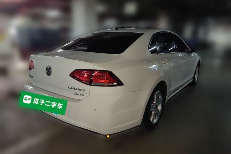 Used Volkswagen Lamando 2018 230TSI DSG Fashion Edition Rear Right 45 Deg