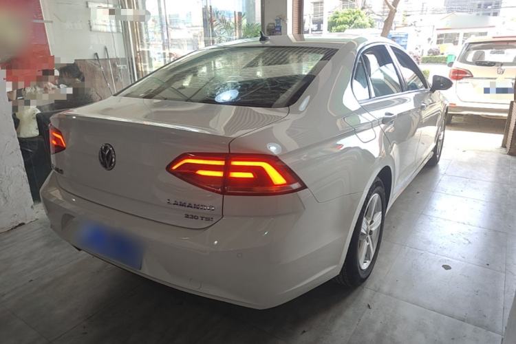 Used Volkswagen Lamando 2018 230TSI DSG Fashion Edition Rear Right 45 Deg