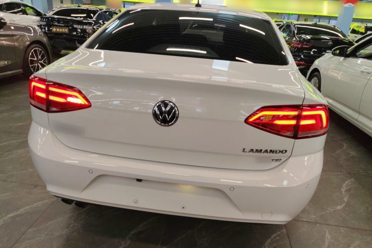 Used Volkswagen Lamando 2018 230TSI DSG Fashion Edition Rear