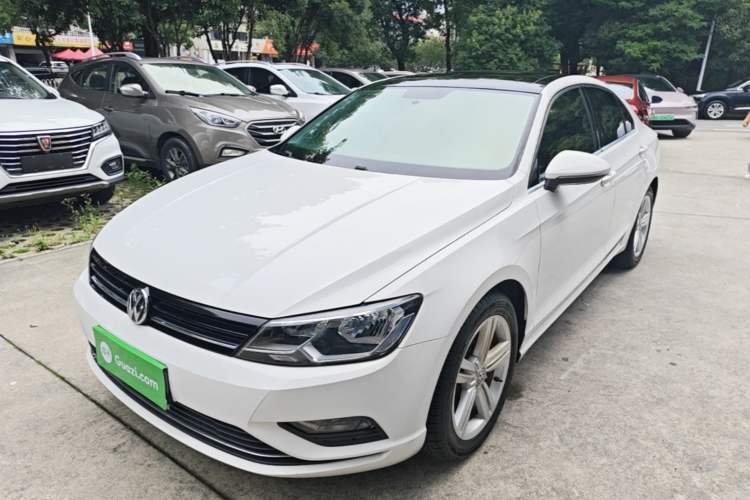 Used Volkswagen Lamando 2018 280TSI DSG Comfort Edition Guazi used car, China used car export, Used car for sale, Used  cars, Cheapest cars for sale