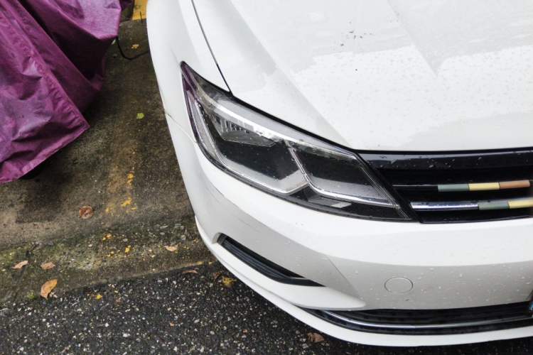 Used Volkswagen Lamando 2018 280TSI DSG Comfort Edition Right Front Headlight