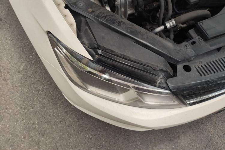 Used Volkswagen Lamando 2018 230TSI DSG Fashion Edition Right Front Headlight