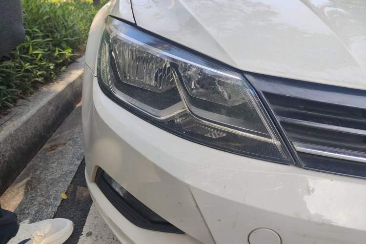 Used Volkswagen Lamando 2018 230TSI DSG Fashion Edition Right Front Headlight