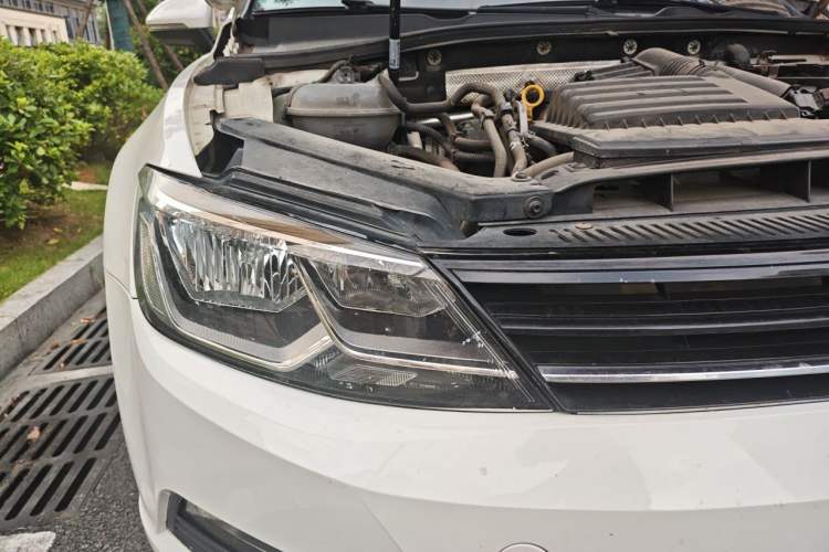 Used Volkswagen Lamando 2018 230TSI DSG Fashion Edition Right Front Headlight