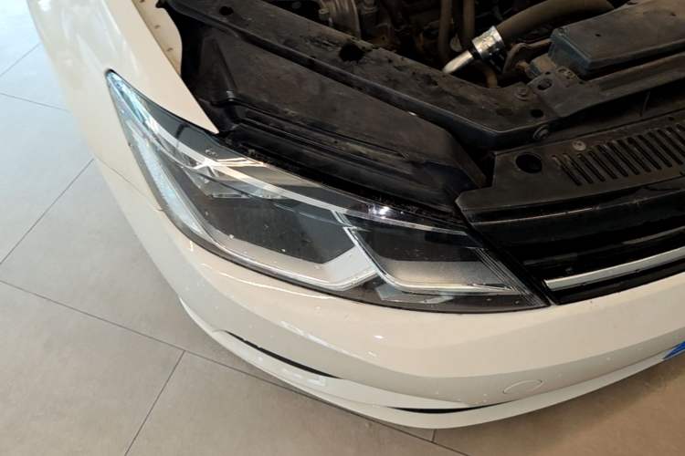 Used Volkswagen Lamando 2018 230TSI DSG Fashion Edition Right Front Headlight