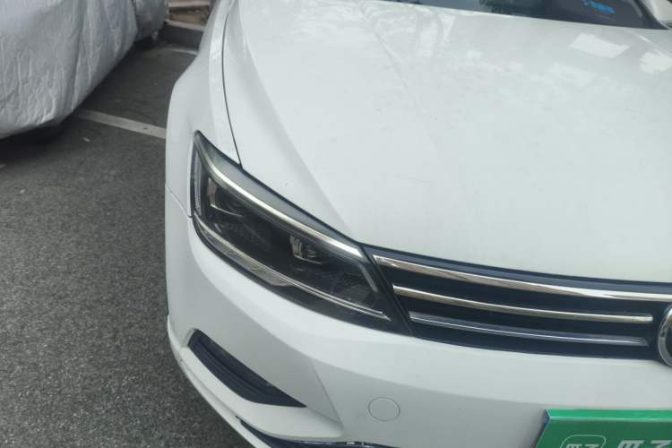 Used Volkswagen Lamando 2018 230TSI DSG Fashion Edition Right Front Headlight